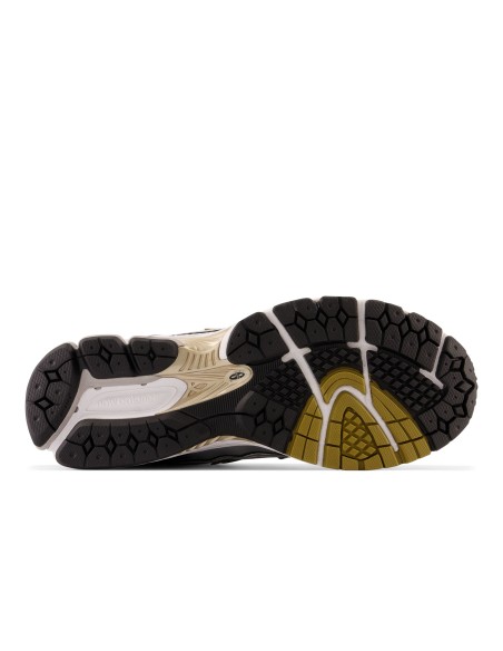 New Balance 1906R White Metallic Gold M1906RA MBS