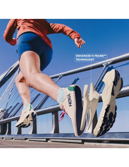 Hoka W Arahi 8 1168691BWHT