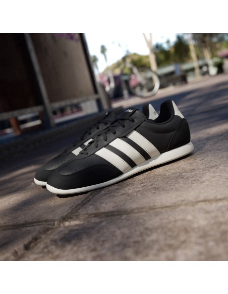 adidas Barreda Lo HQ7382