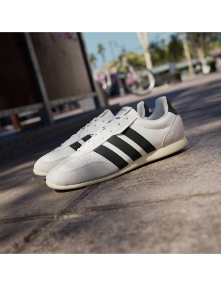 adidas Barreda Lo JR4618