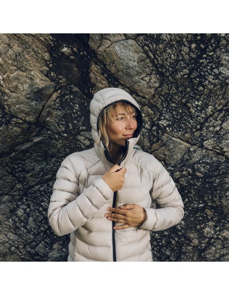 MILLET W Kamet Down Hoodie Jacket Beige