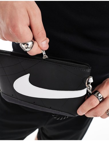 Nike Icon Blazer Wristlet Large 92800618784 wallet