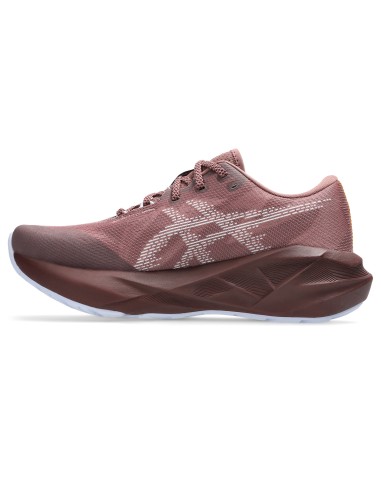 ASICS Novablast 5 TR 1012B911600