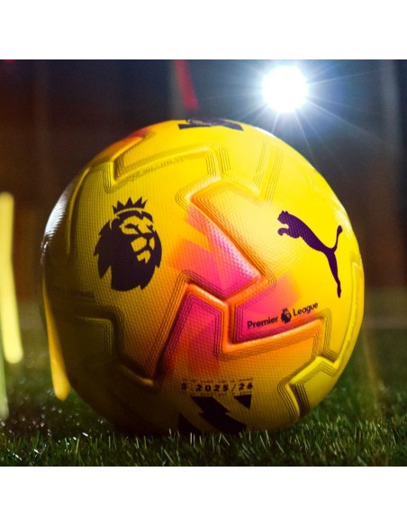 Puma Orbita Ultimate PL Lights Ball 08470201