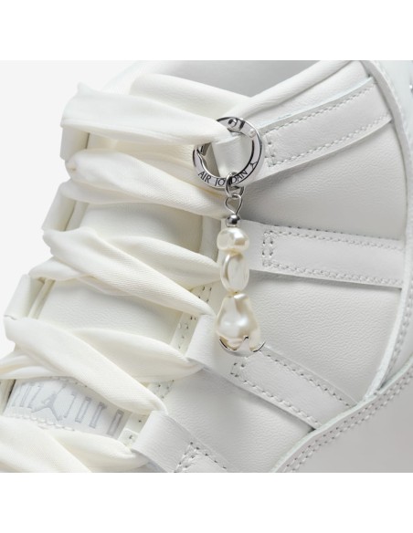 Jordan 11 Retro Pearl Women's AR0715110 MBS