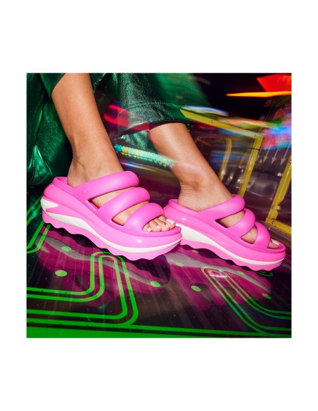 Crocs Mega Crush Triple Strap FlipFlops 2098426TW