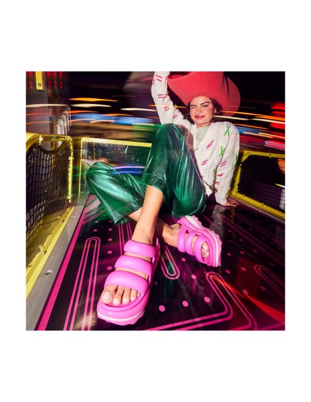 Crocs Mega Crush Triple Strap FlipFlops 2098426TW