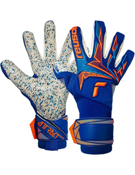 Reusch Attrakt Freegel Fusion Goaliator gloves 56 70 995 4129