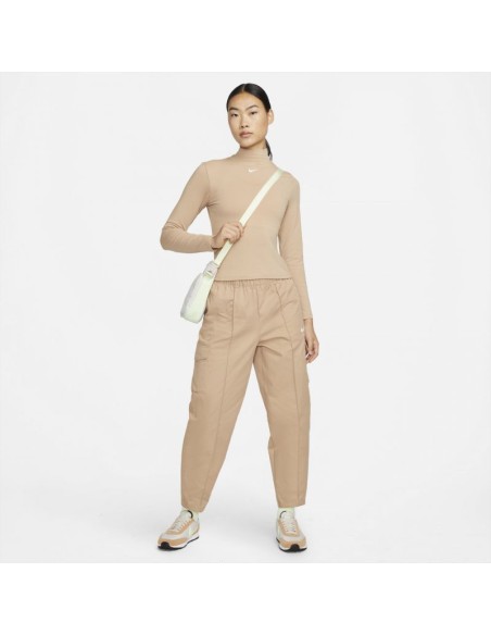 Nike Sportswear Collection Essentials Beige L
