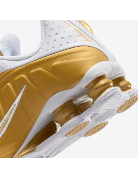 Nike Shox R4 Metallic Gold White GS Sports Shoes CW2626700