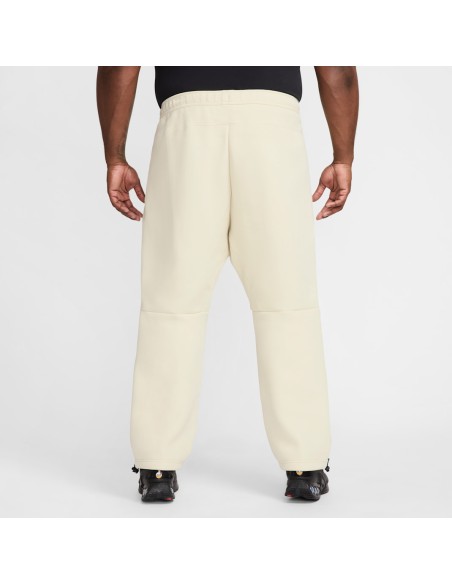 Nike Sportswear Tech Fleece Light KhakiBlack HJ6533234 MBS