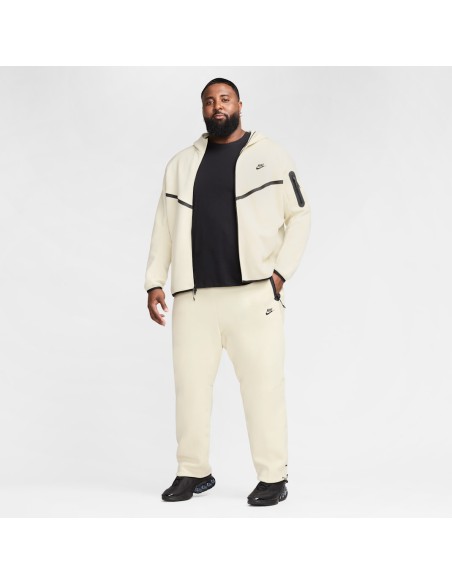 Nike Sportswear Tech Fleece Light KhakiBlack HJ6533234 MBS