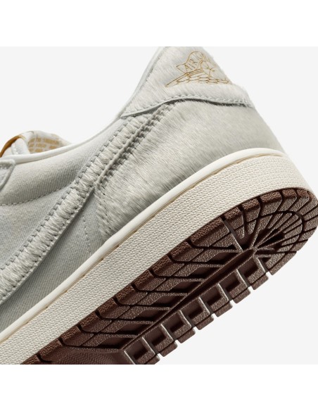 Jordan 1 Retro Low OG Football Grey Sail Light Chocolate IQ1108011 MBS
