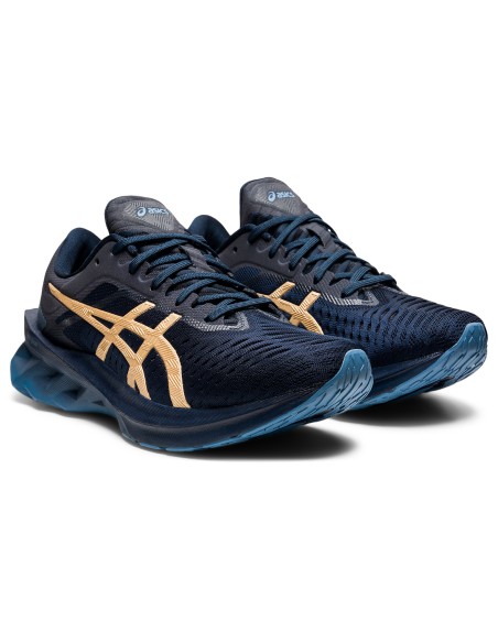 ASICS Novablast 1012A584401