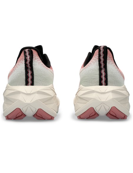 ASICS Novablast 4 TR 1012B654250
