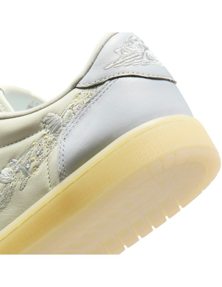 Jordan 1 Retro Low OG Rabbit Floral Swoosh IF4391100 MBS
