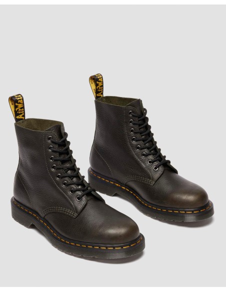 Dr Martens 1460 Pascal 8 Eye Boot DM31981300