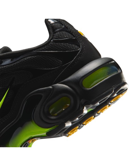 Nike Air Max Plus Older Kids' Shoes BlackBlackVolt Ice CD0609049 MBS